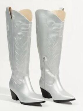 Arula Viola Wide Width & Calf Boots Silver Size 11 Wide